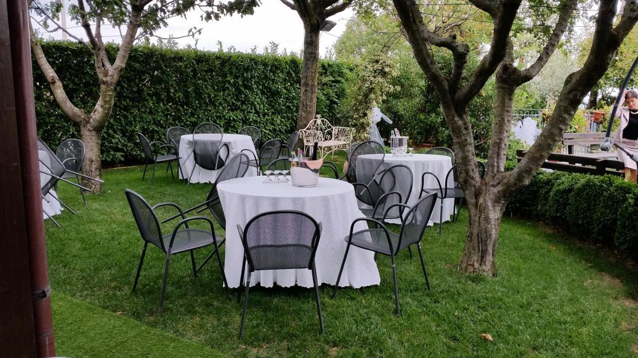 Hotel Tetto Delle Marche - Ristorante Dei Conti Cingoli Εξωτερικό φωτογραφία